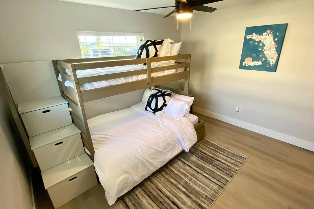 Waterfront Gulf Gateway: Pool/Dock/Grill/Gameroom Fort Myers Bagian luar foto